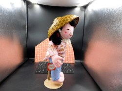 michael lee cloth girl side